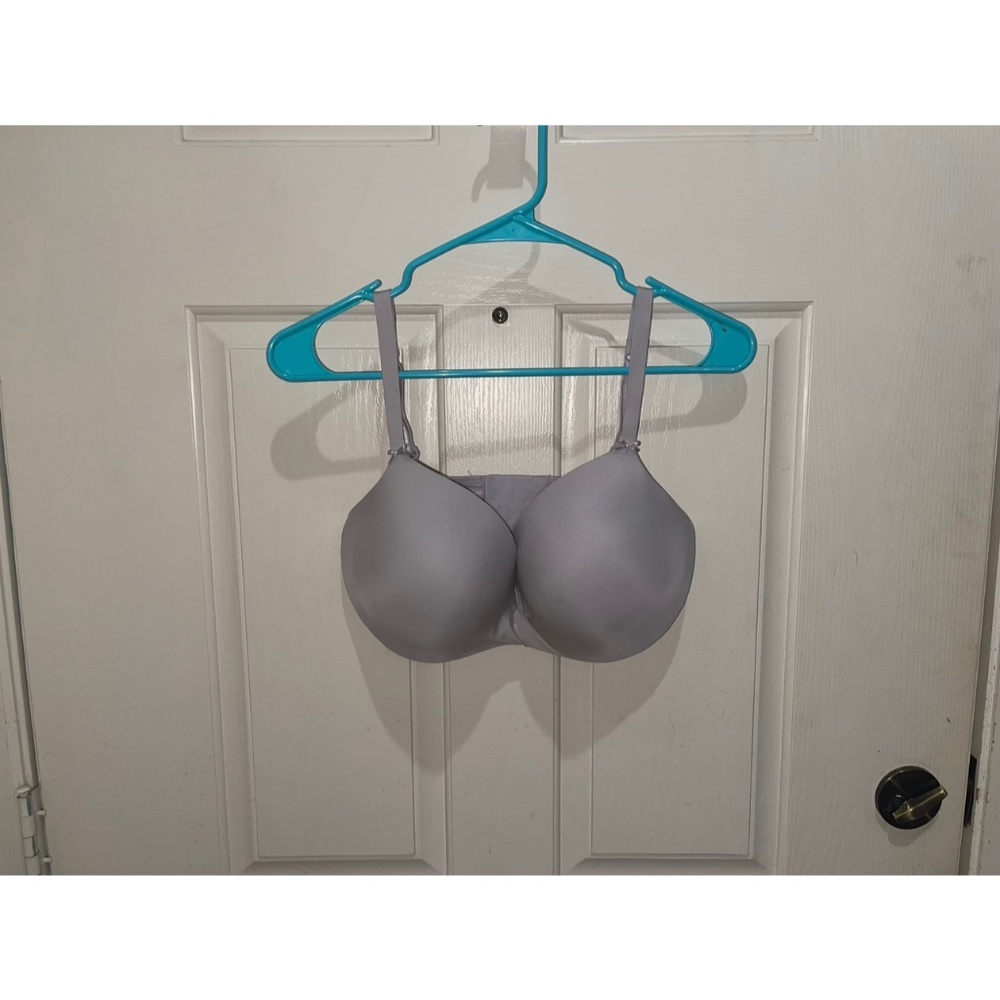 Victoria's Secret ballet twist incredible plunge